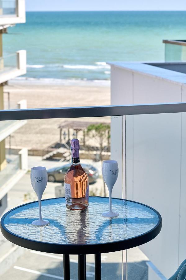 Teona - Infinity Pool & Spa Resort Navodari Bagian luar foto